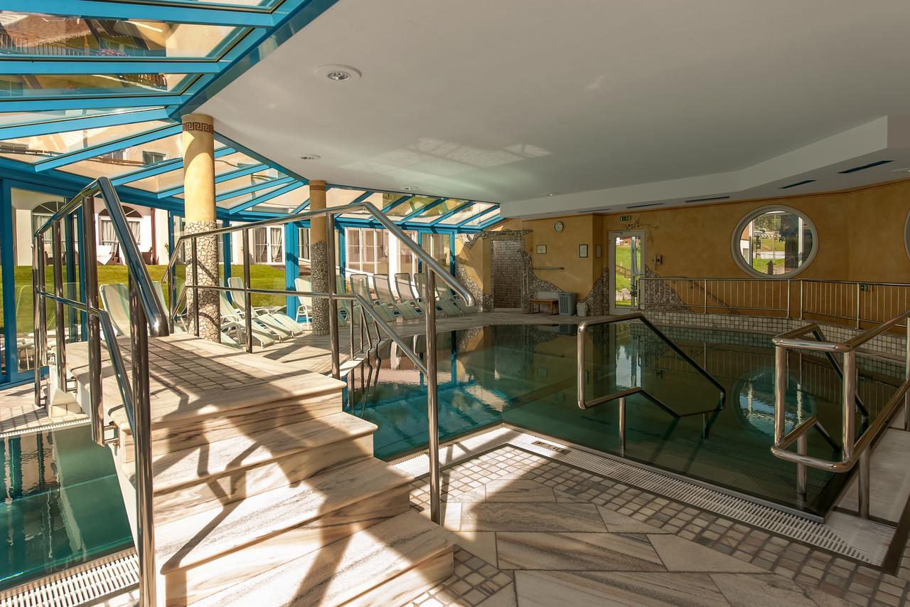 Vierjahreszeiten Hotel 4*